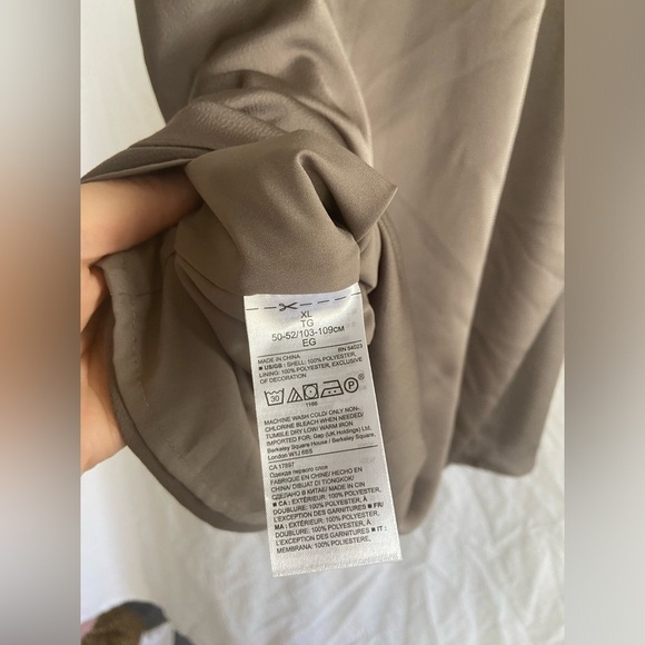 Banana Republic Silver Gray Racerback With Velvet Cut
Work Lined Size XL NEW - Picture 6 of 16